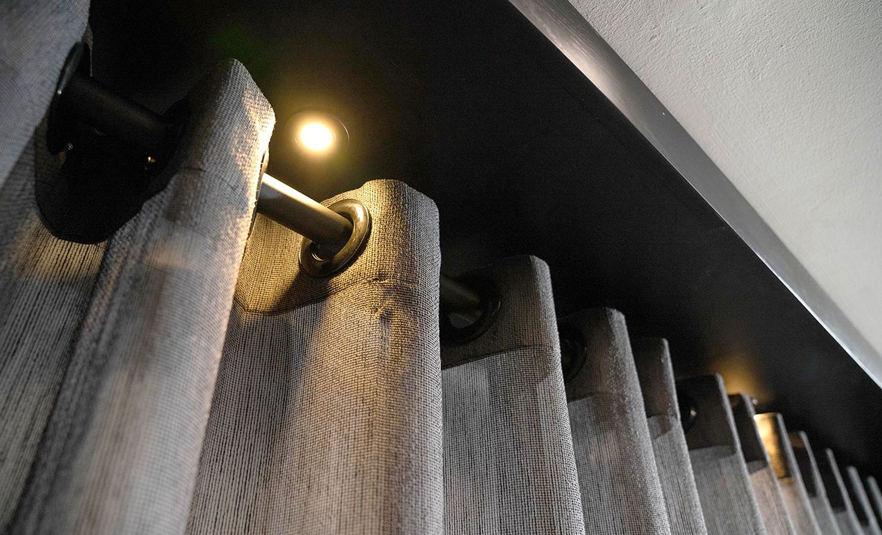 Farz-cortina-ojal-detalle