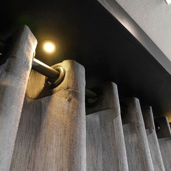 Farz-cortina-ojal-detalle